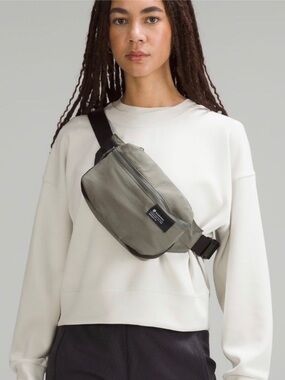 Lululemon Clean Lines Belt Bag Grey Sage
